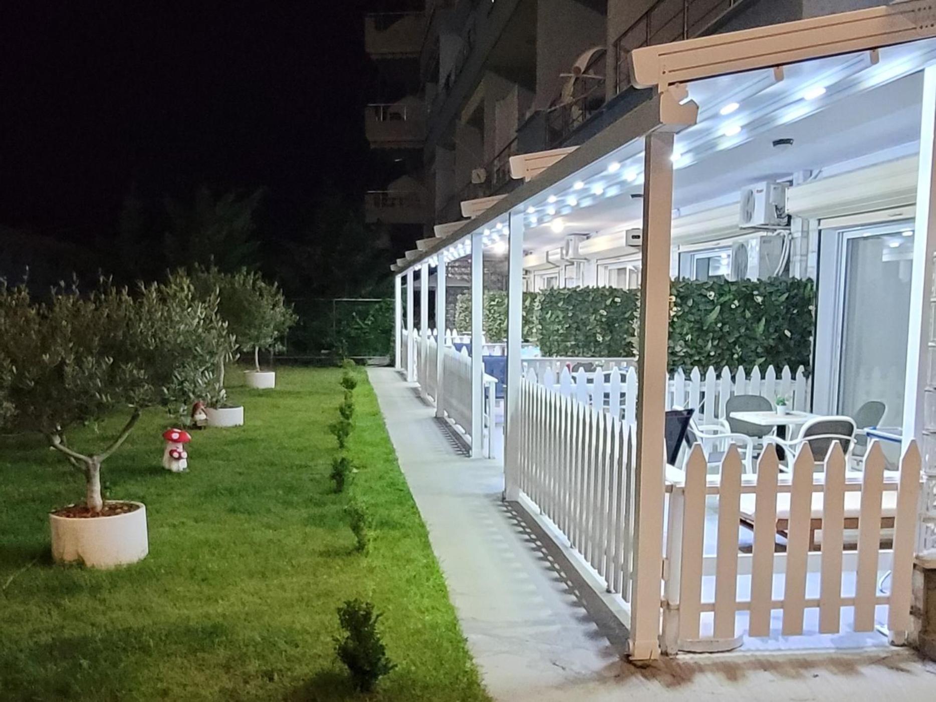Apartament Suncoast Near Port & Saranda