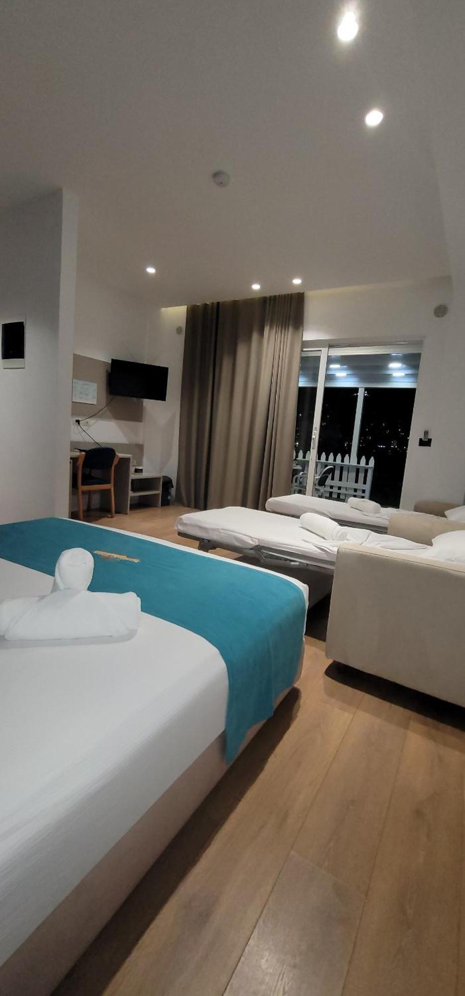 Apartament Suncoast Near Port & Saranda